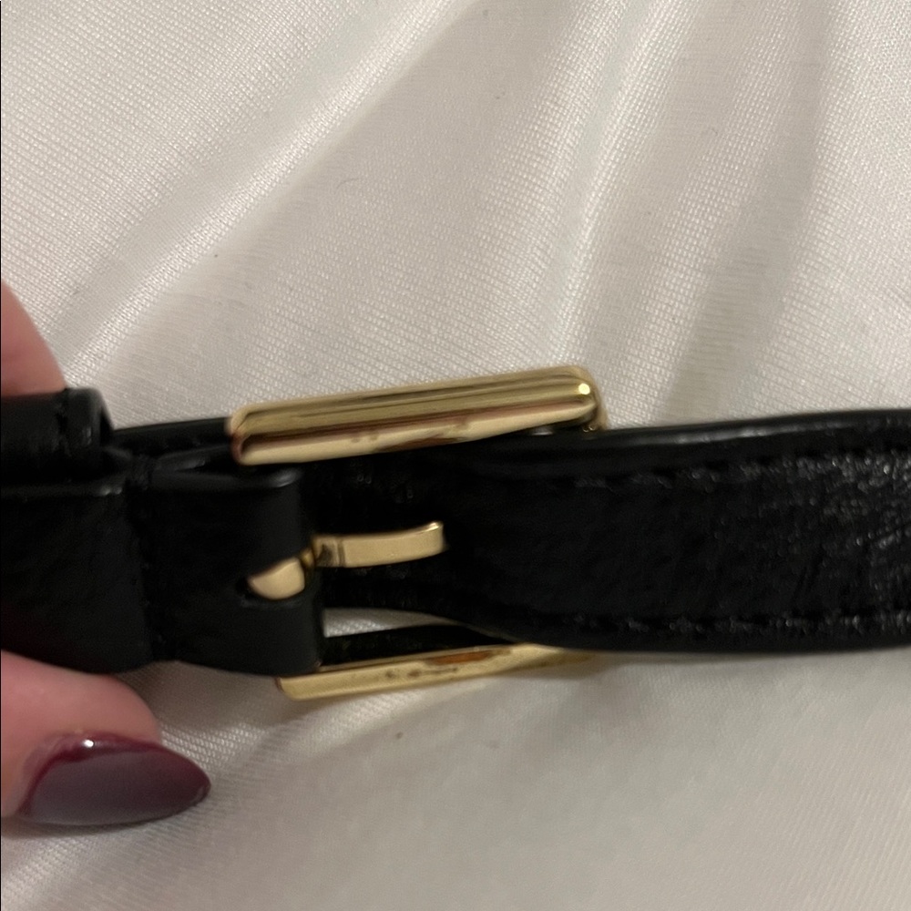 Tory Burch Britten Black Pebbled Leather Shoulder Bag with Gold Logo and Chain - Picture 7 of 16